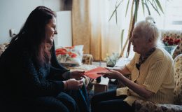 Fundacja Sensoria wspiera seniorów – zdrowie i edukacja w centrum naszych działań